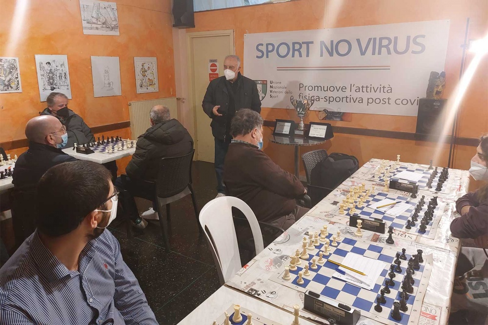 Ettore Biagini durante il suo intervento prima delle gare