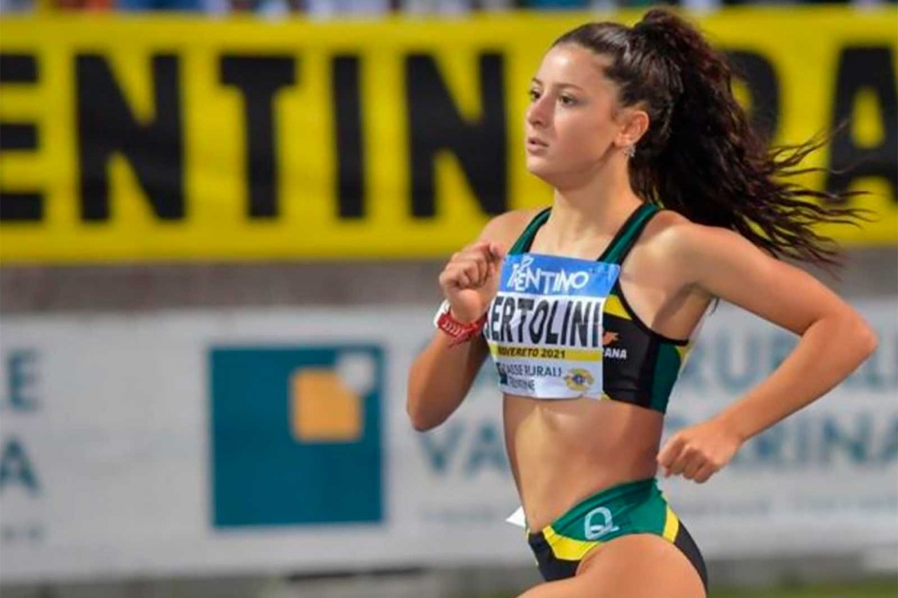 Rebecca Bertolini impegnata nella corsa