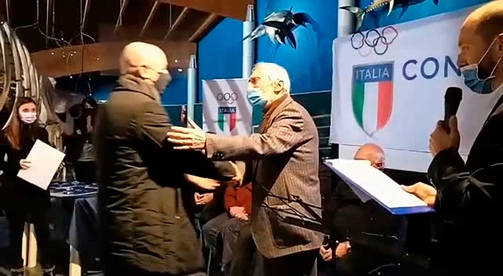 UNVS Livorno premiazione Franco Albanesi Stella d'argento CONI