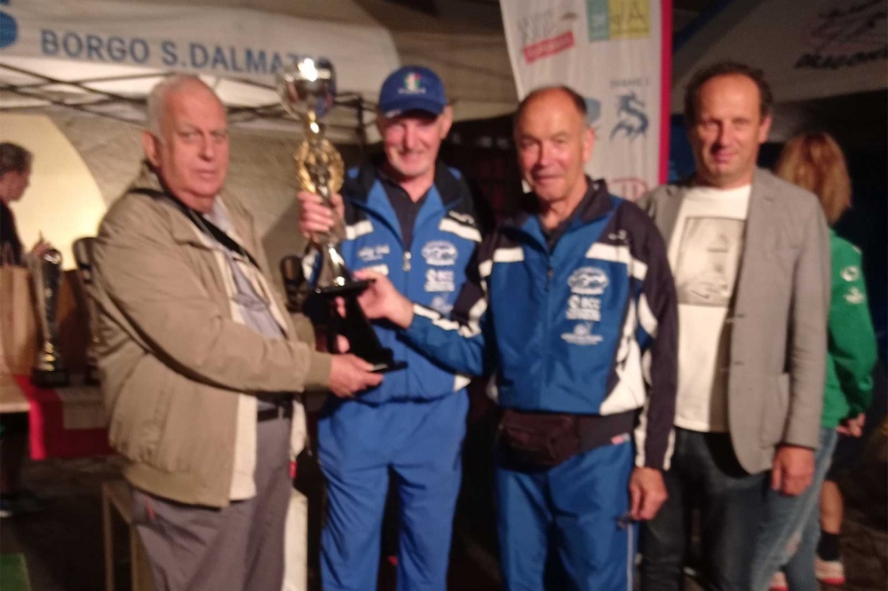 La consegna del Trofeo all'ASD Dragonero