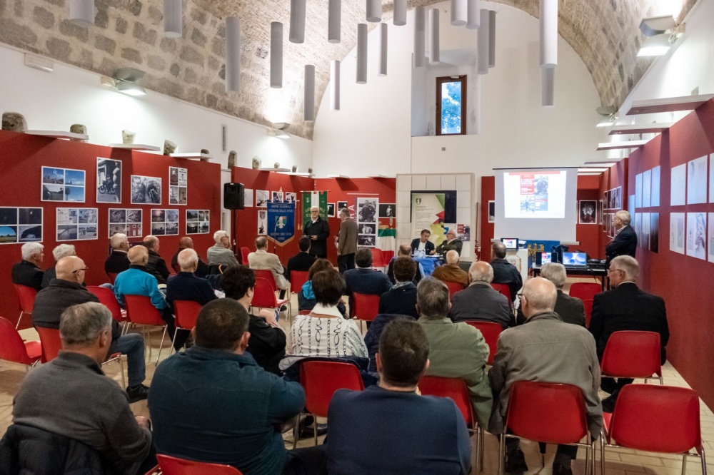 La sala gremita per la presentazione