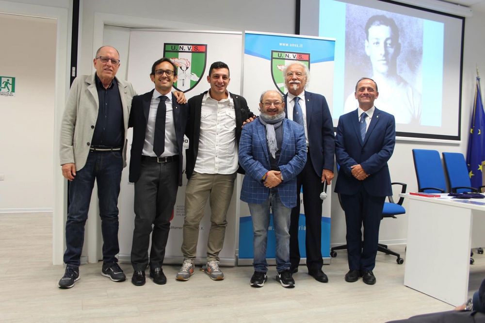 Da sinistra: Piero Lorenzelli, Andrea Vittorio Vaccaro, Alessandro Amadesi, Orfeo Orlando, Franco Bulgarelli, Davide Gubellini.