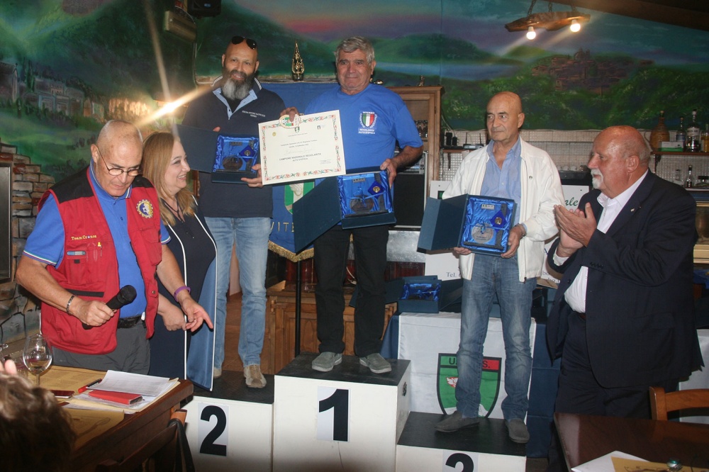 La premiazione di Luigi Bellacima della categoria Auto Epoca