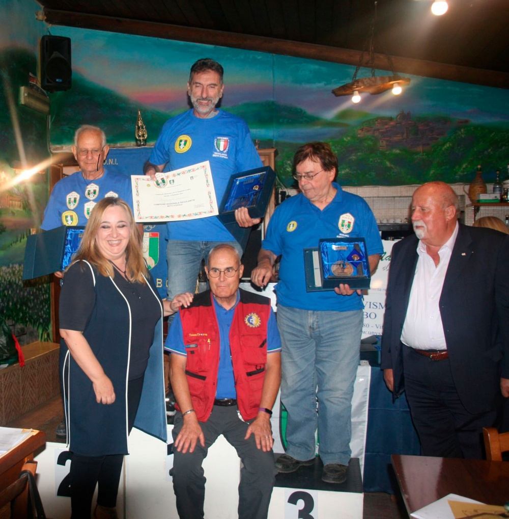 La premiazione di Giovanni Bigazzi, categoria Moto Epoca